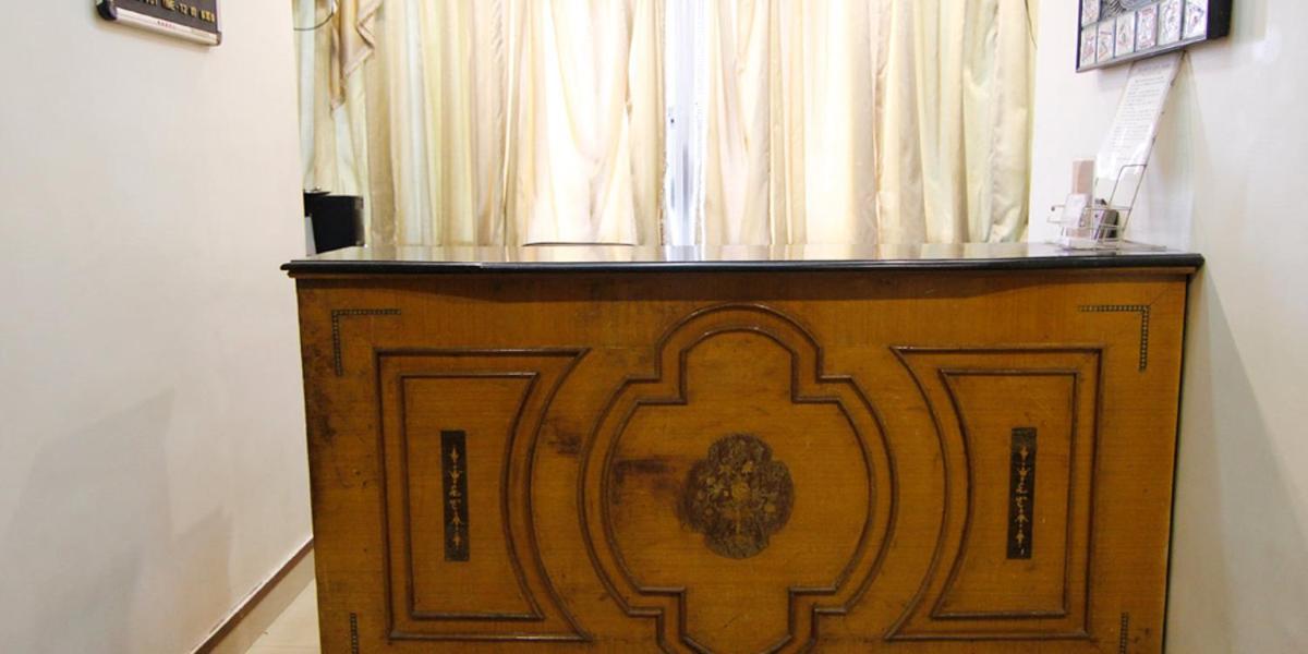 Hotel Tushar Pune Bagian luar foto