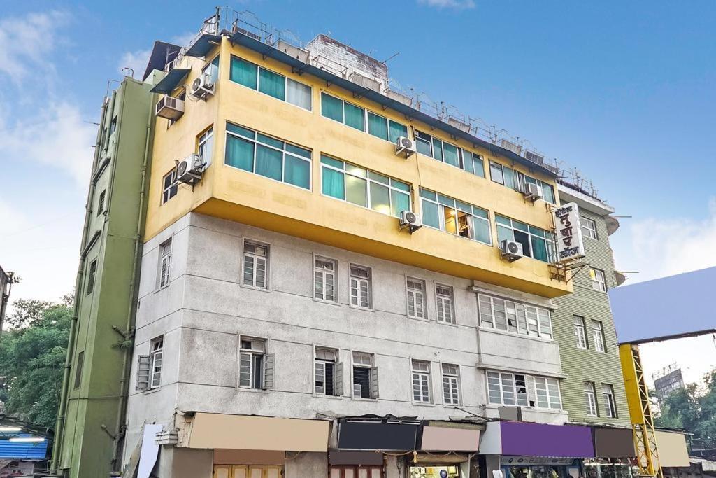 Hotel Tushar Pune Bagian luar foto